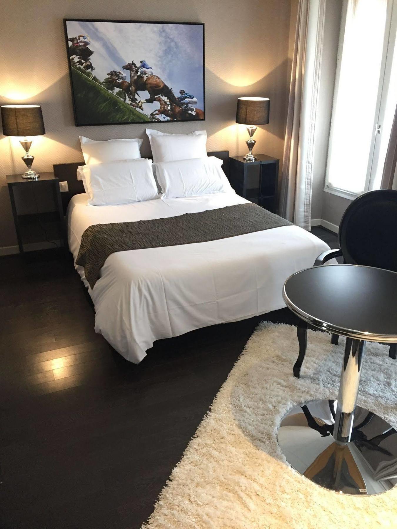 Hotel L'Avenue 샹티이 외부 사진
